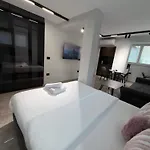 아파트 Alana's *